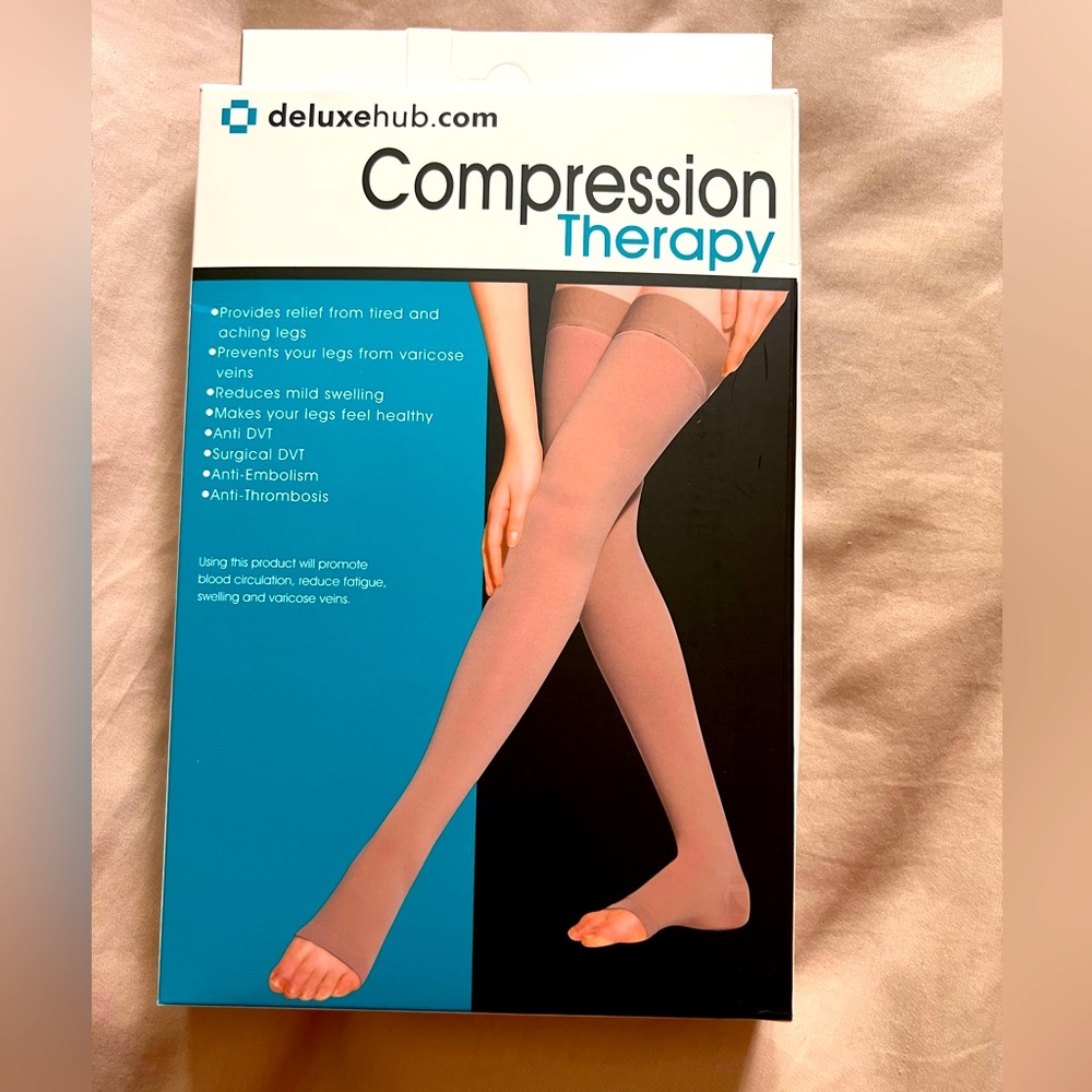Compression therapy stockings thigh high size Medium